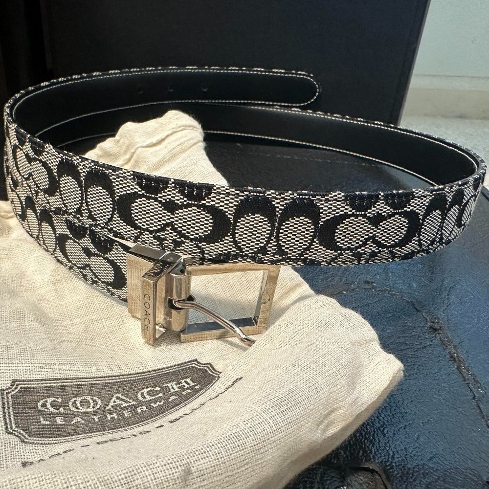 NEW in bag Coach Black Signature Belt